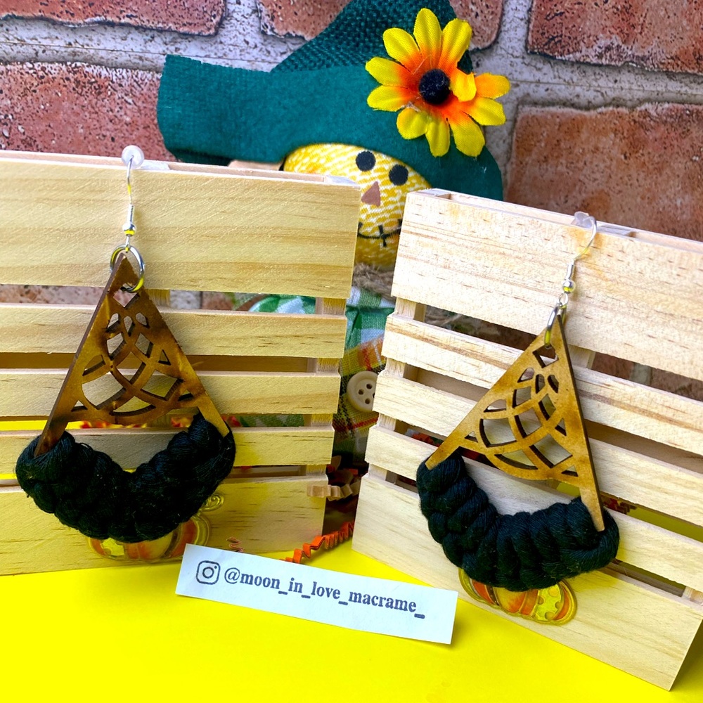 Handmade macrame earrings